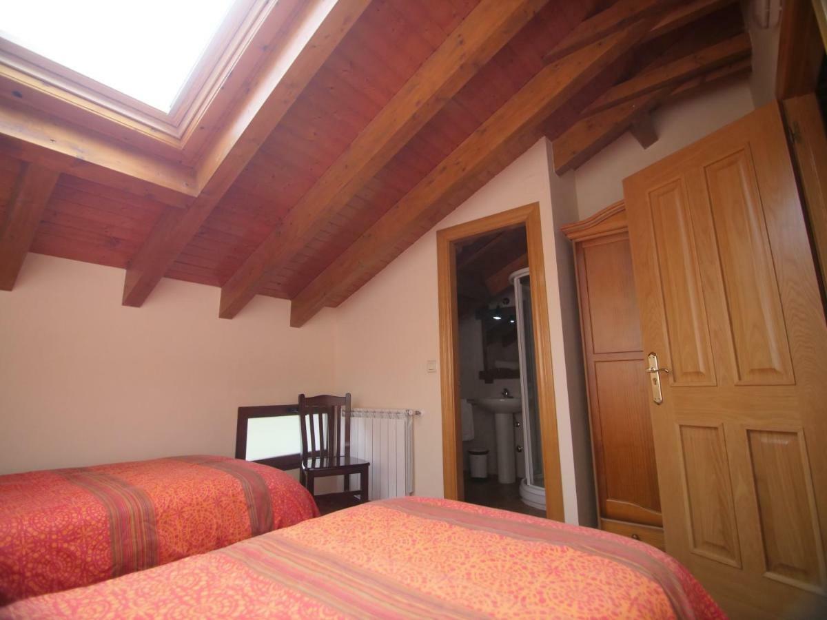 Albergue De Portilla Portilla de la Reina Екстериор снимка
