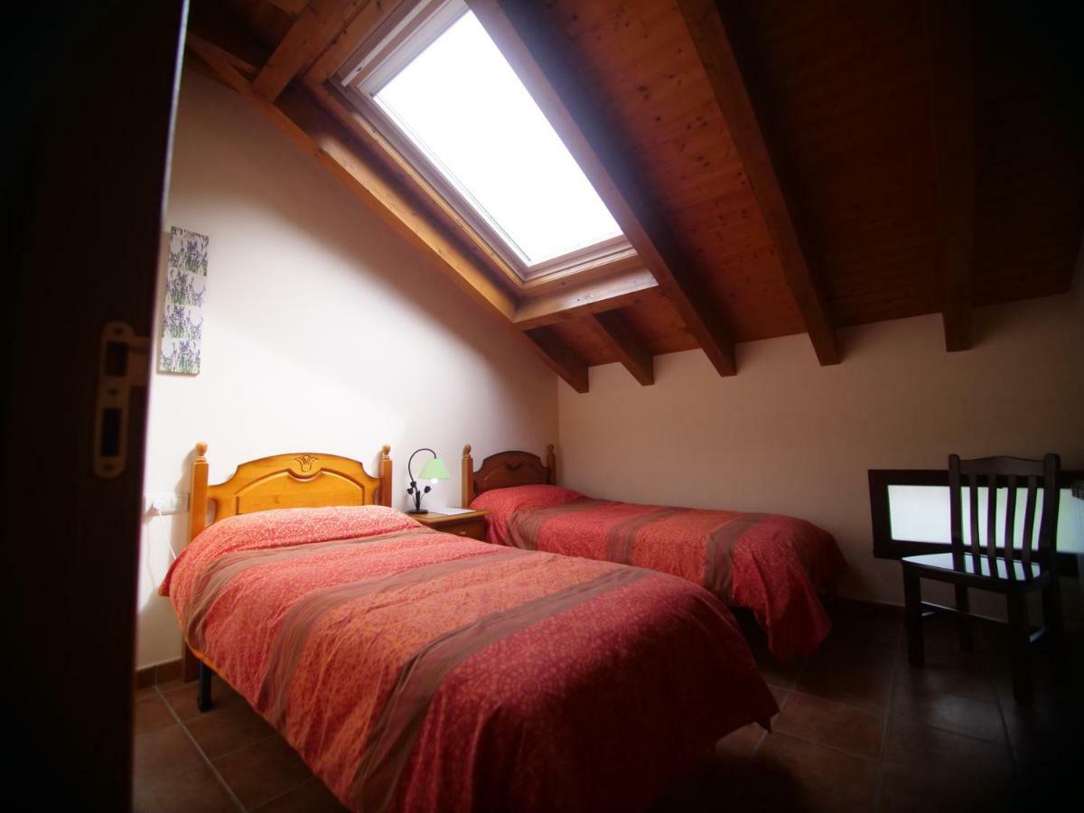 Albergue De Portilla Portilla de la Reina Екстериор снимка
